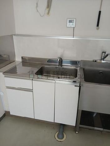産友ビル麦田町の給湯室