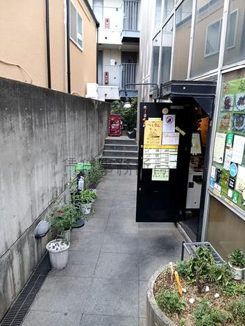正面玄関