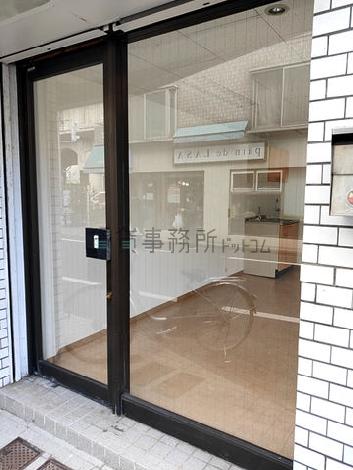 正面玄関