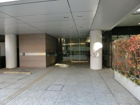 正面玄関