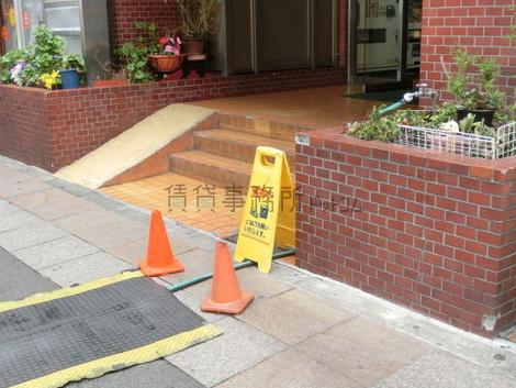 正面玄関