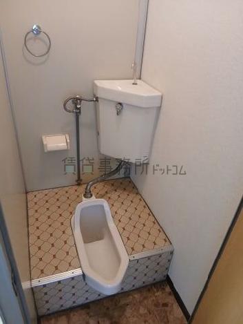 日の基ビルのトイレ
