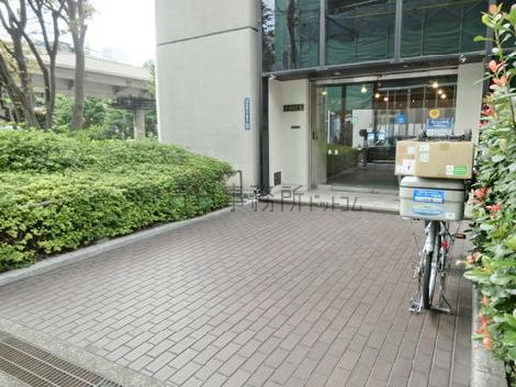 正面玄関