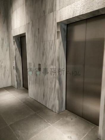 エレベーターは2基