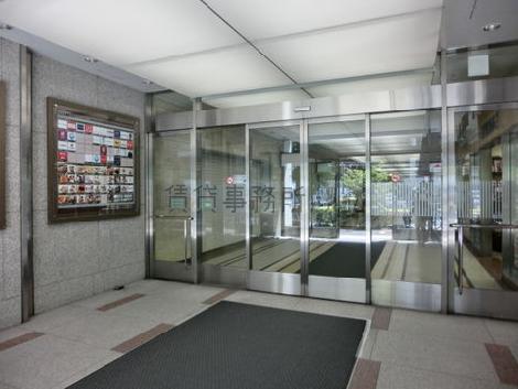 正面玄関