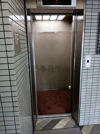 エレベーター