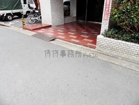 正面玄関