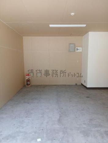 常盤ビルの室内