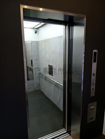 エレベーター