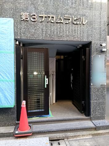正面玄関