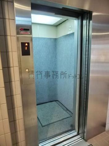 エレベーター