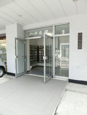 正面玄関口回り
