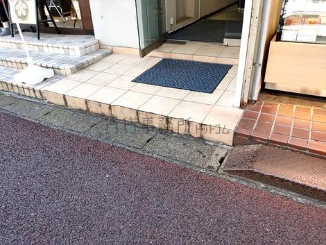 正面玄関