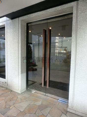 正面玄関