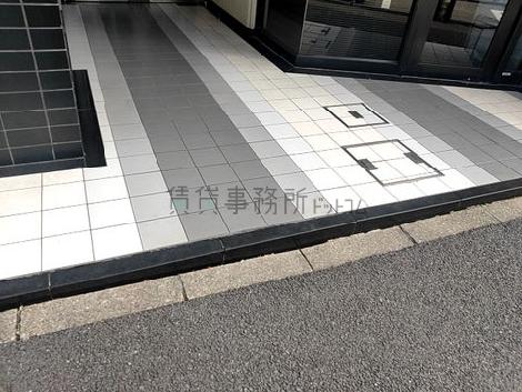 正面玄関