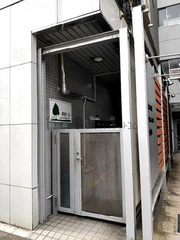 正面玄関