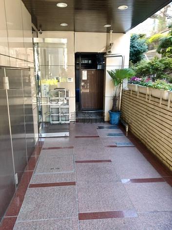 正面玄関