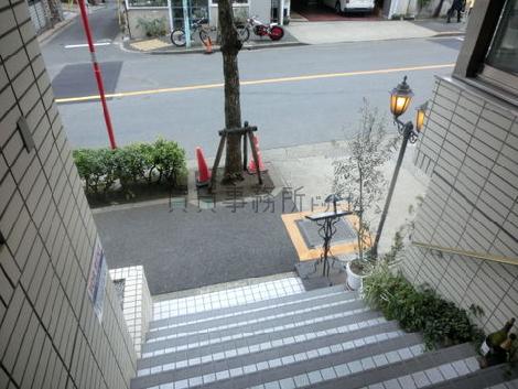 正面玄関