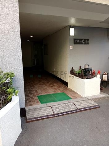 正面玄関