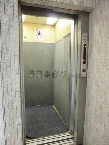 エレベーター