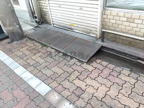 正面玄関