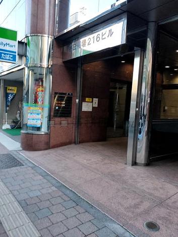 正面玄関