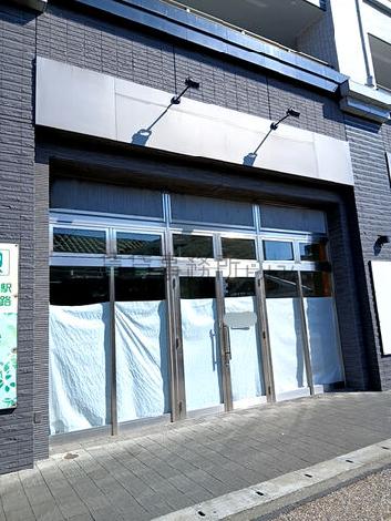 正面玄関