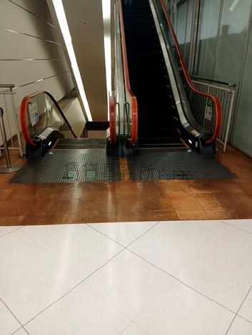 エスカレーター
