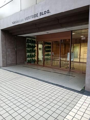 正面玄関