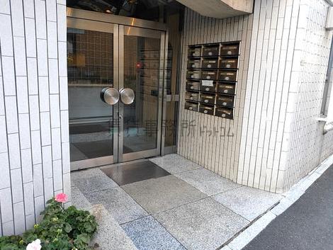 正面玄関