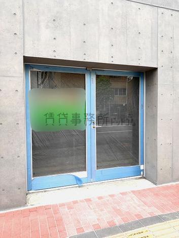 正面玄関