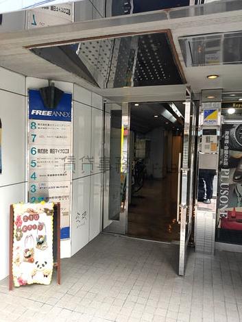 正面玄関
