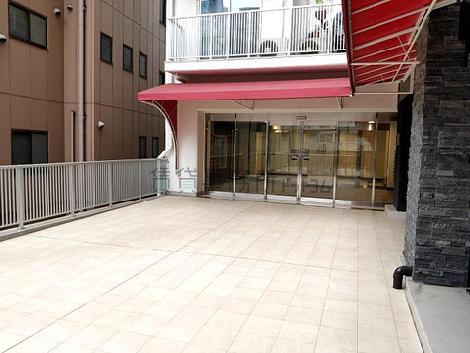 正面玄関