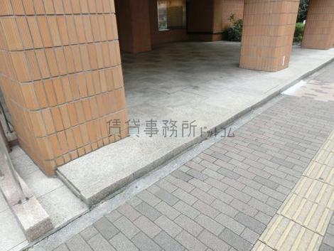 正面玄関