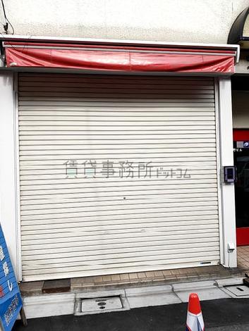 正面玄関