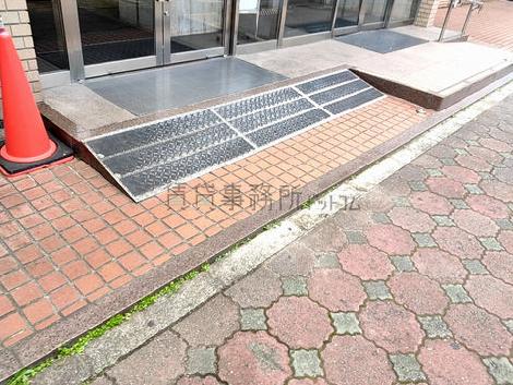 正面玄関