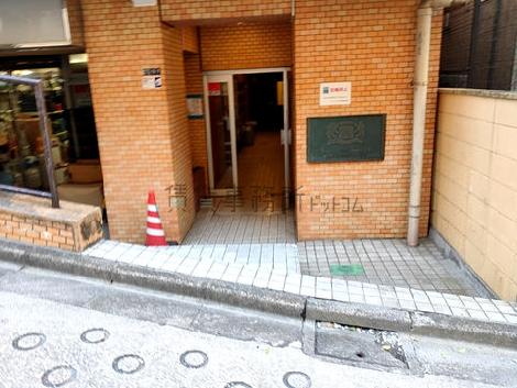 正面玄関