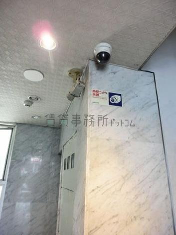 防犯カメラを設置