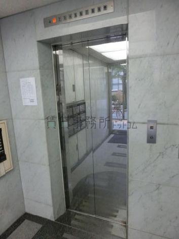 綺麗なＥＶドアです