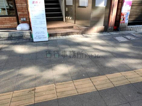 正面玄関