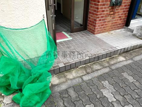 正面玄関