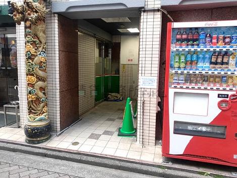 正面玄関