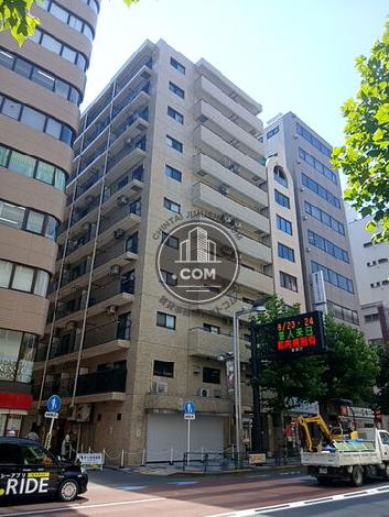 ライオンズマンション御苑前の外観写真