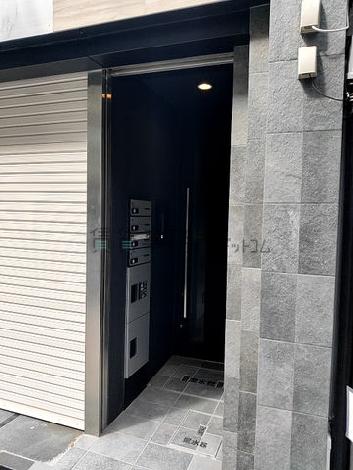 正面玄関