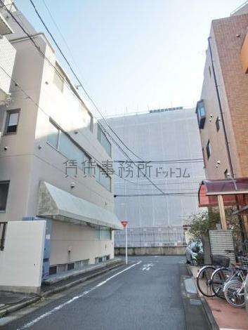 脇道奥からのアングル