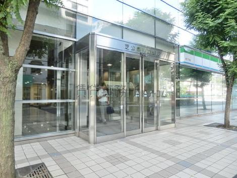 正面玄関