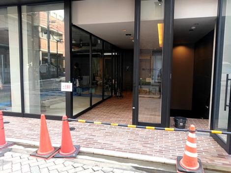 正面玄関