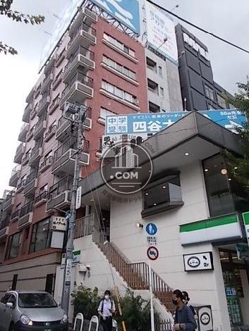 片倉ビルの外観写真