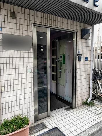 正面玄関