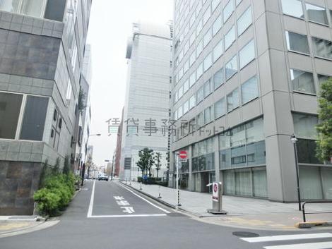 幅広い側道